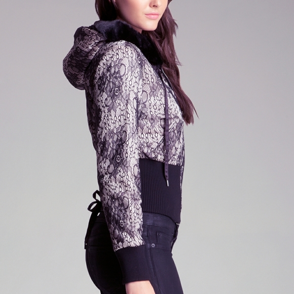 Rare Limited Edition Bebe Lace Up Corset Bonded Lace Puffer Jacket - Picture 3 of 9